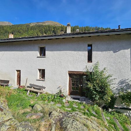 Bourg-Saint-Pierre : Le Cachet D'Antan Apartman Kültér fotó