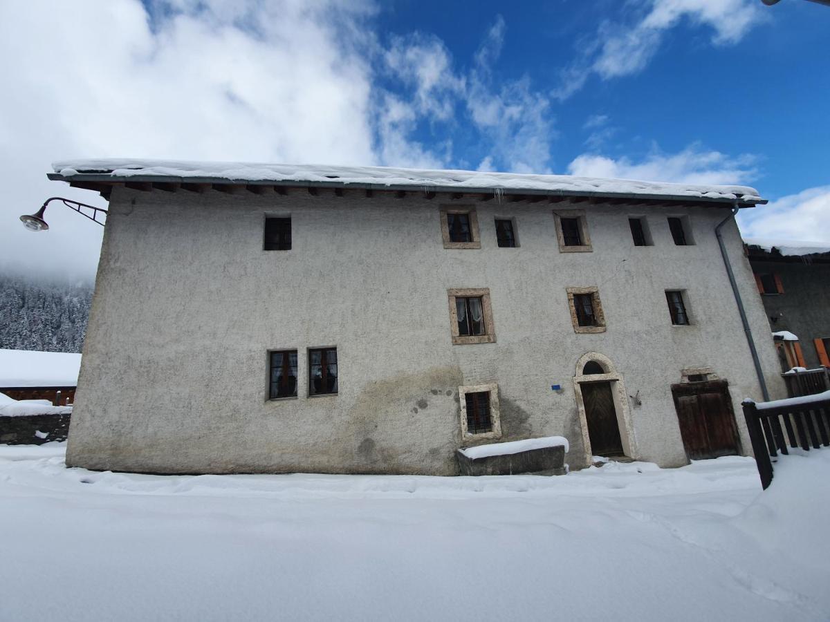 Bourg-Saint-Pierre : Le Cachet D'Antan Apartman Kültér fotó